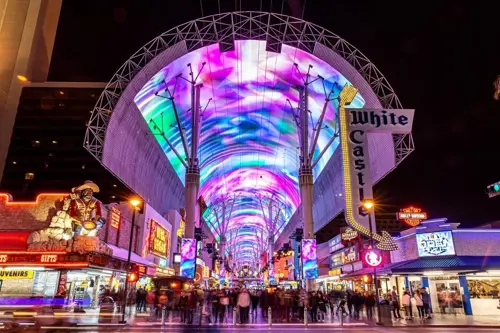 Fremont Street Halloween 2026: 5 Trải Nghiệm Không Thể Bỏ Lỡ 