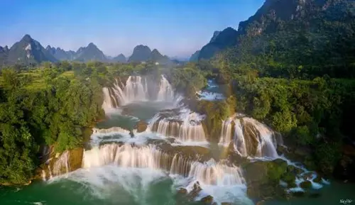 Thác Bản Giốc Mùa Đông Có Đẹp Không? 5 Điều Khiến Bạn Bất Ngờ