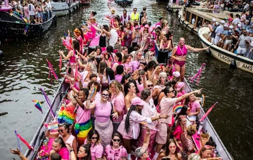 Amsterdam Pride 2026 -  Đừng bỏ lỡ lễ hội “có một không hai” ở Hà Lan 