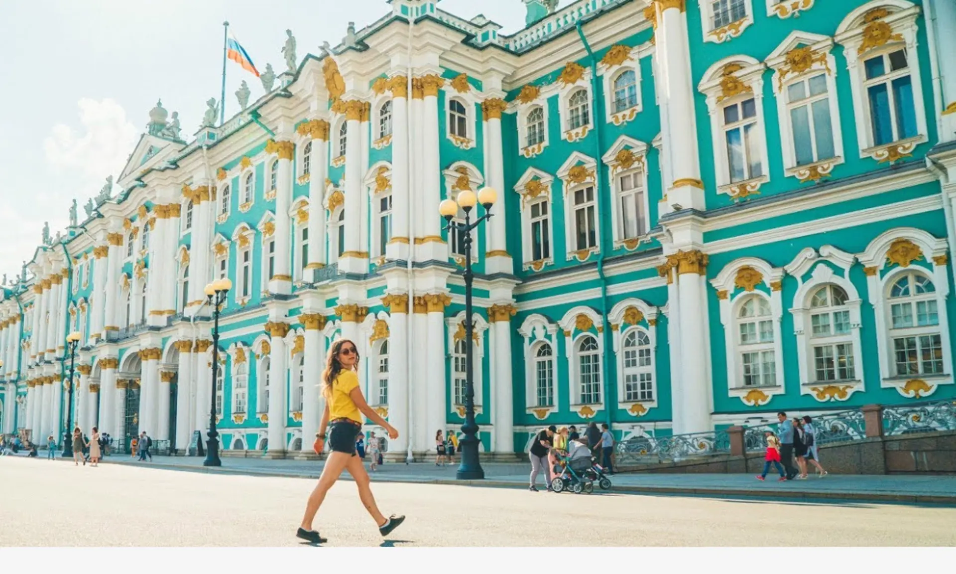 Saint Petersburg mùa hè có gì? Bí mật đêm trắng mê hoặc ở Nga 2026 