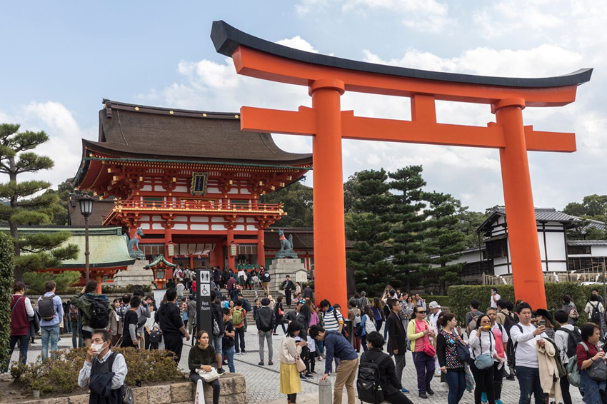 Du Lịch Kyoto Tết  2026 - Truyền Thống Cầu May Tại Fushimi Inara & Kiyomizu-dera