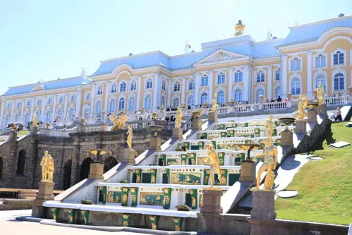 Cung điện Ekaterina Nga - Biểu tượng kiến trúc hoàng gia không thể bỏ lỡ mùa xuân 2026