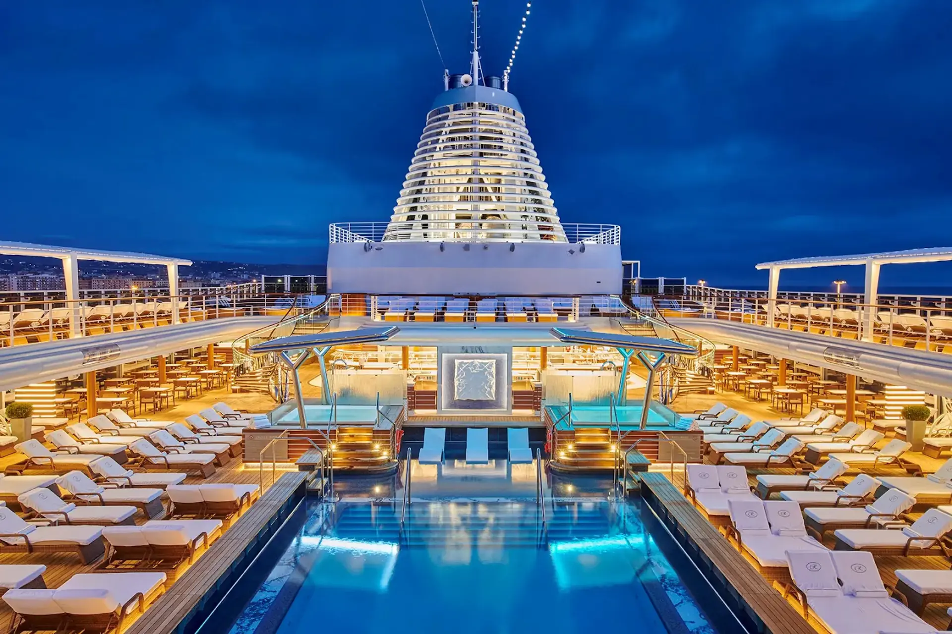 Trải nghiệm du thuyền Star Voyager có gì hấp dẫn ? Review mới nhất 2026 từ Du Lịch Triều Hảo