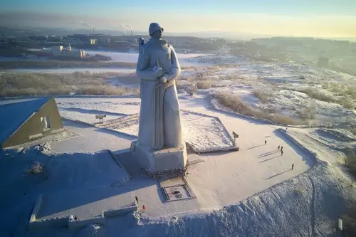 Đài tưởng niệm Alyosha: 5 bí mật về biểu tượng Murmansk
