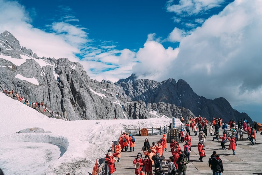 Hướng Dẫn Chinh Phục Núi Tuyết Ngọc Long, Vân Nam Chi Tiết Nhất