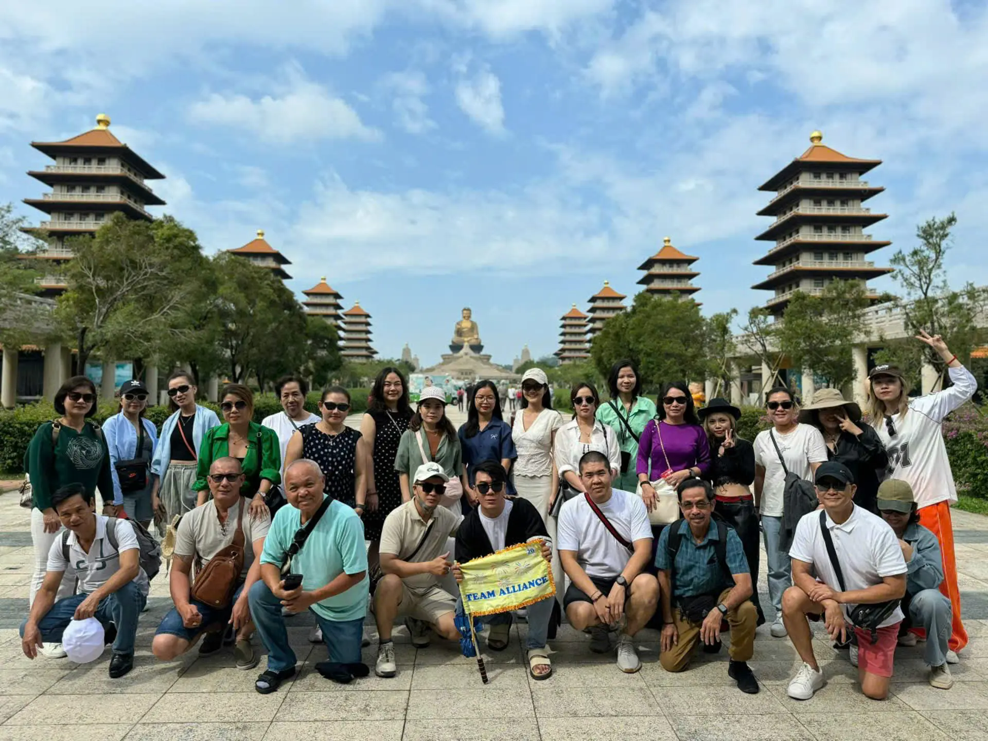 THAM QUAN ĐÀI LOAN : CAO HÙNG-ĐÀI TRUNG-CAO HÙNG