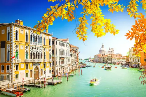 Du lịch Châu Âu mùa thu 2025 | Dạo chơi Venice mùa thu 