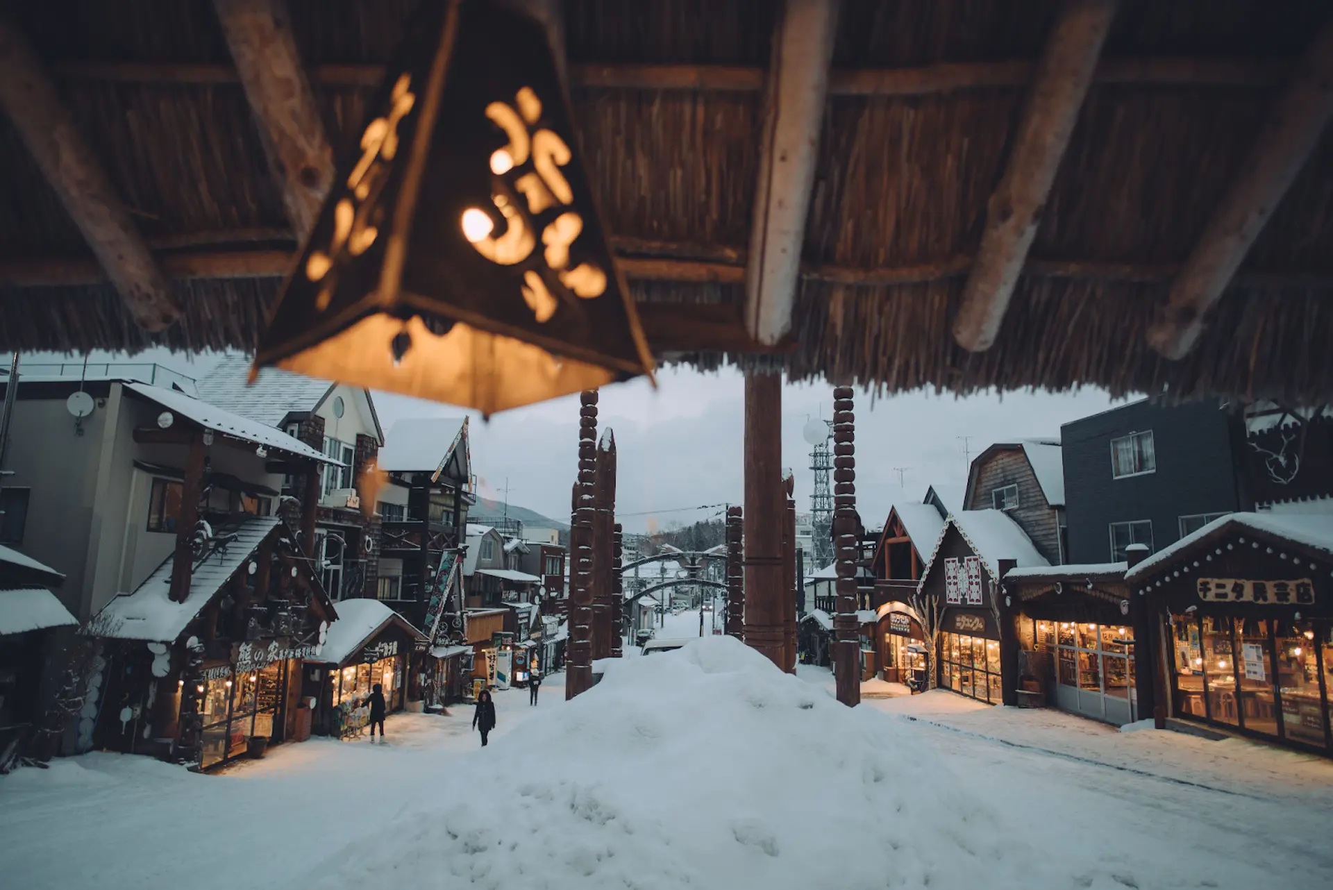 Khám Phá Làng Cổ Hokkaido Và Kiến Trúc Truyền Thống Nhật: Hành Trình Chạm Vào Linh Hồn Văn Hóa Phương Bắc