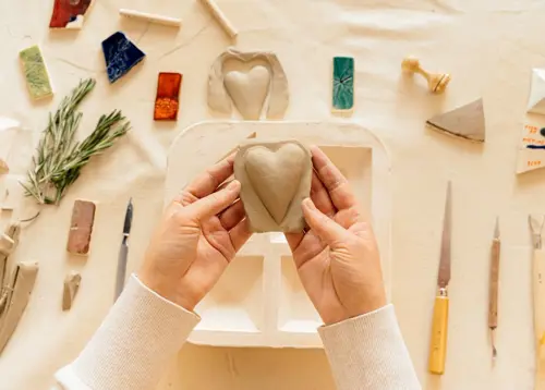 Gợi Ý Quà Tặng Handmade 8/3 – Tự Tay Làm Quà Cho Người Phụ Nữ Bạn Yêu