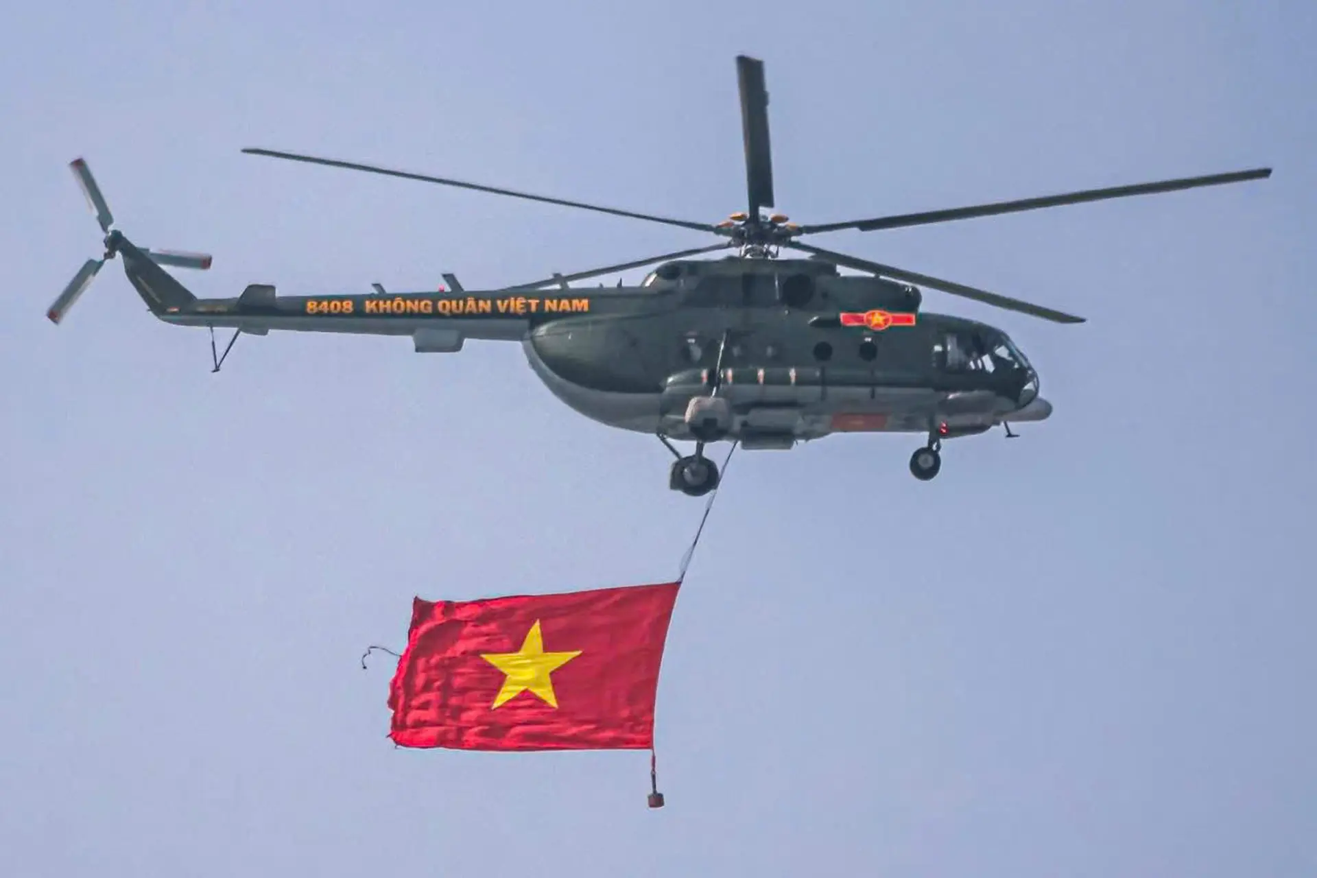 Lễ Diễu Binh 30/4 Có Truyền Hình Trực Tiếp Không? Cách Xem Online Tại Nhà 2025