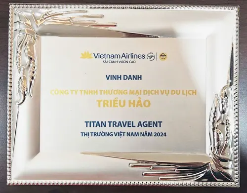 Du Lịch Triều Hảo Được Vinh Danh Top Titan Travel Agent 2024 Của Vietnam Airlines