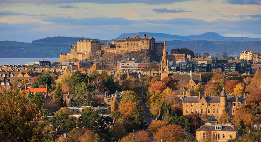 Edinburgh Scotland – Thành phố cổ kính giữa đồi núi và những trải nghiệm khó quên