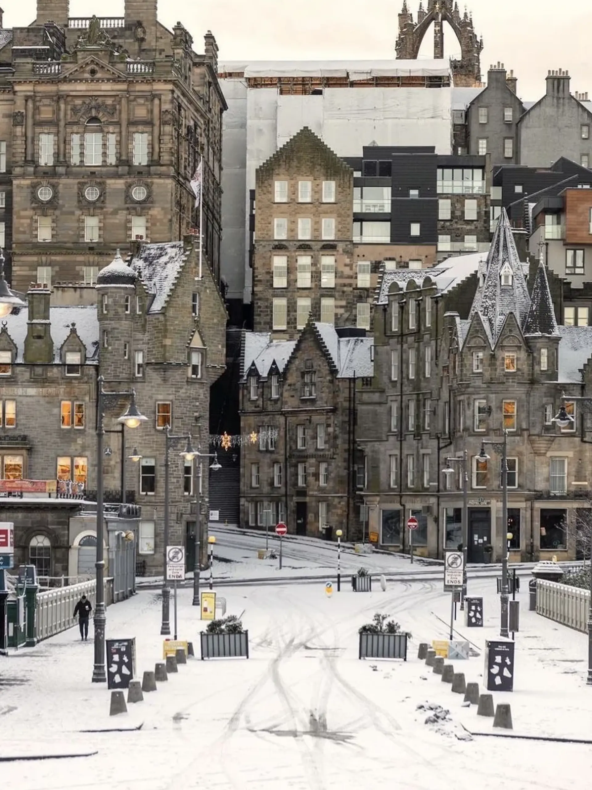 Edinburgh mùa đông 2025 |Trải nghiệm lễ hội Hogmanay huyền thoại